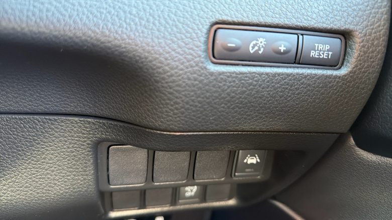 Nissan Qashqai 1.3 DiG-T Tekna 5dr Petrol Hatchback